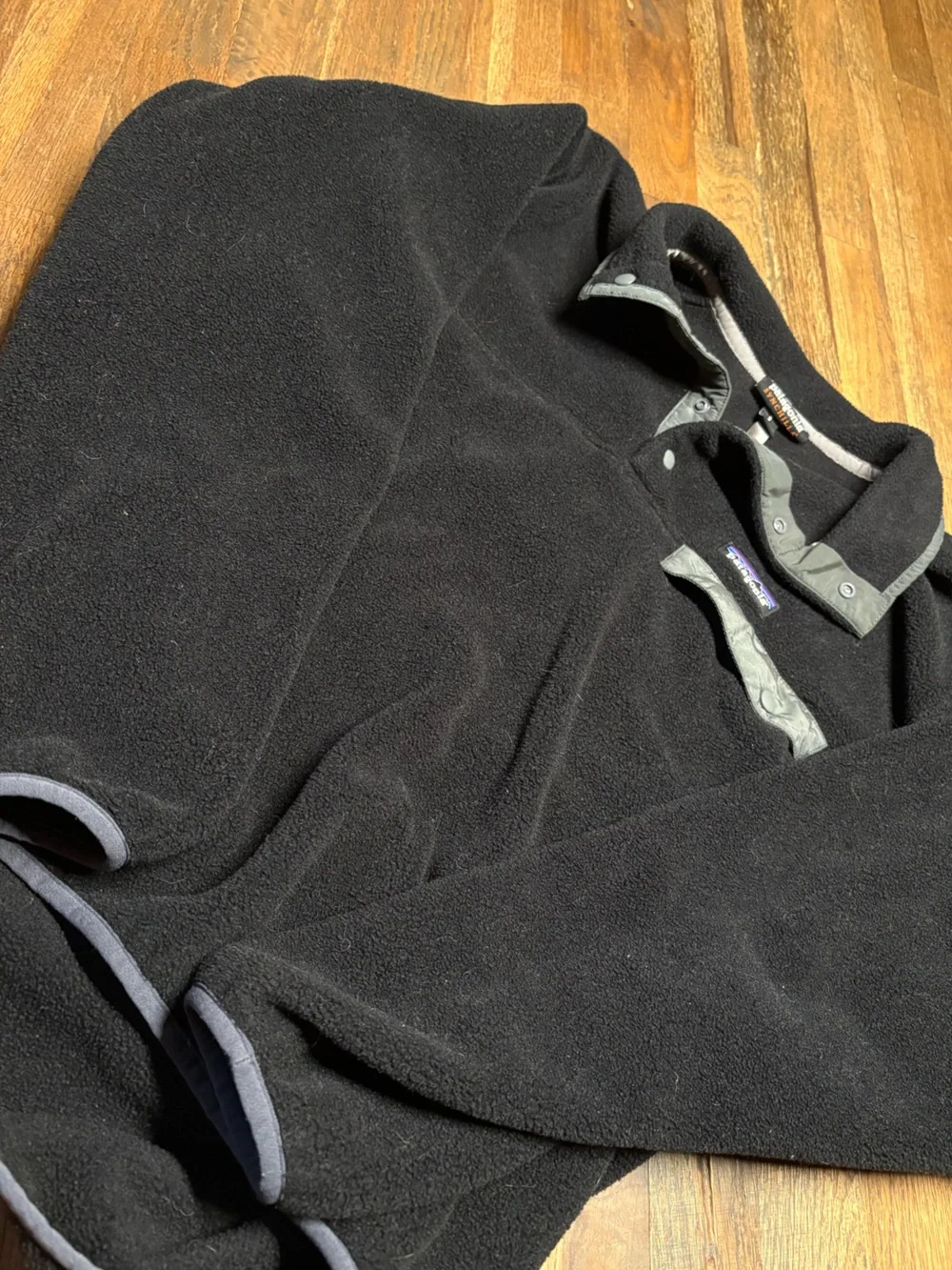 Patagonia Men’s Black Fleece Jacket with Gray Trim
